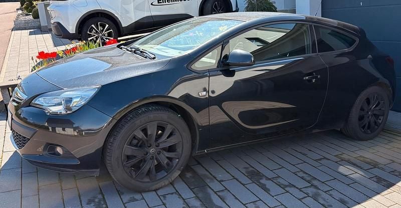 Gebraucht Opel Astra GTC 120 PS (88 kW) 2013 Schwarz Coupé