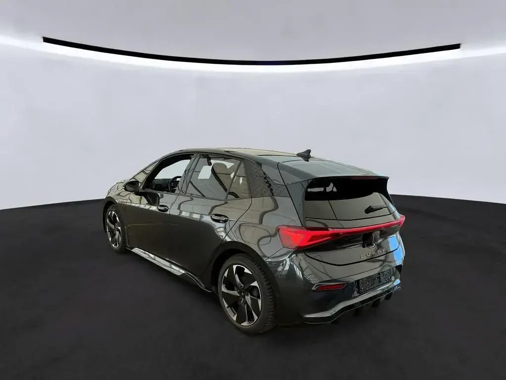 Gebraucht Cupra Born 150 kW (204 PS) 2023 Quasargrau Kleinwagen