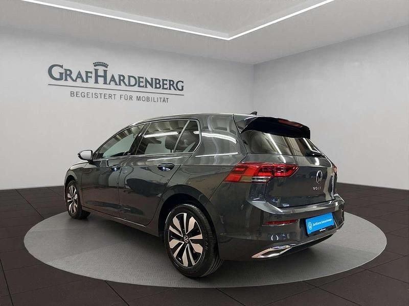 Gebraucht VW Golf VIII Move 110 PS (80 kW) 2024 Grau Limousine
