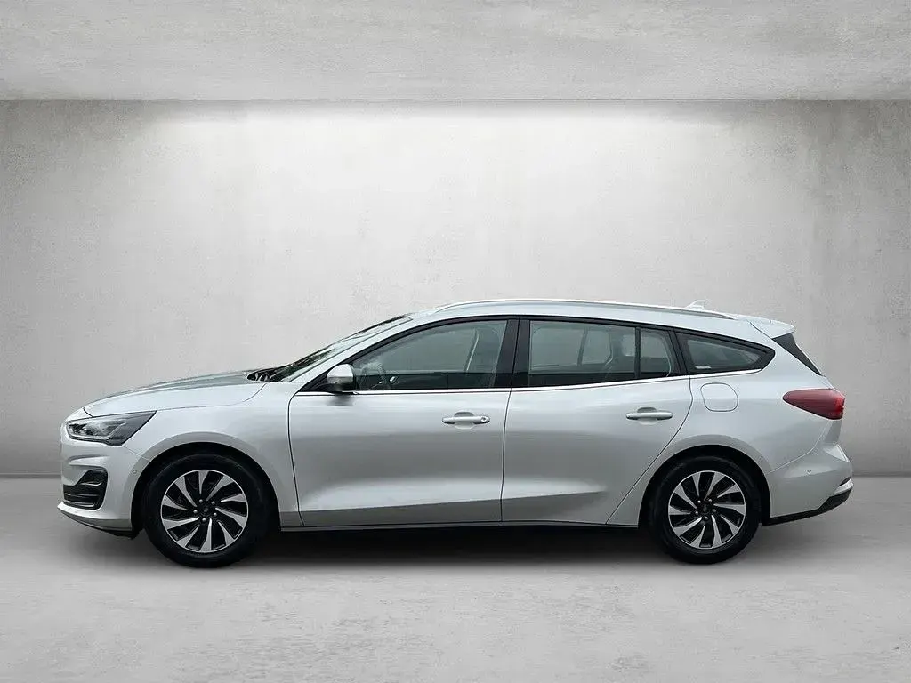 Gebraucht Ford Focus Titanium 116 PS (85 kW) 2024 Silber Limousine