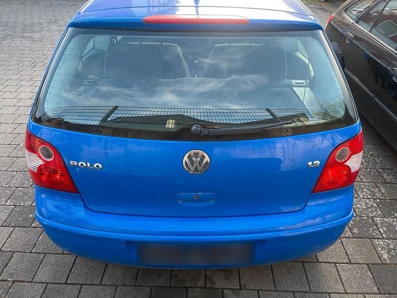 Gebraucht VW Polo 65 PS (47 kW) 2004 Blau Kleinwagen