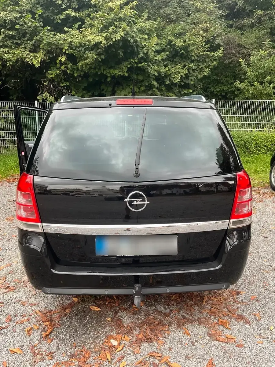 Gebraucht Opel Zafira 150 PS (110 kW) 2009 Schwarz Van / Kleinbus