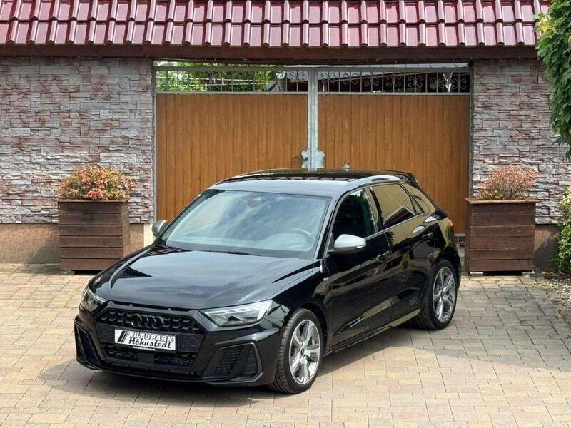 Mythosschwarz metallic Gebraucht 2021 Audi A1 S-Line Kleinwagen | 20.900 € (Superpreis) - Bild 1/4