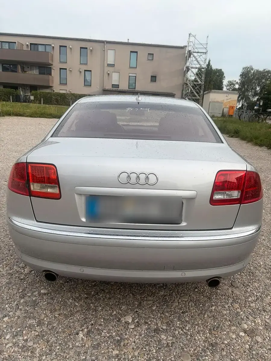 Gebraucht Audi A8 Ambiente 334 PS (245 kW) 2005 Silber Limousine