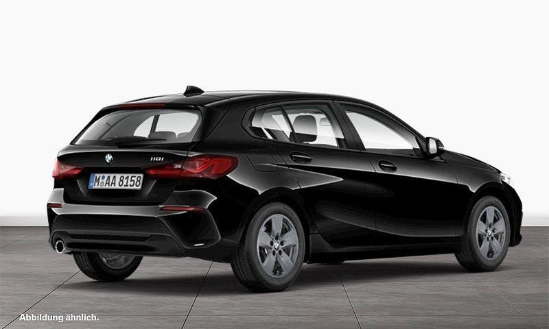 Gebraucht BMW 118 136 PS (100 kW) 2023 Schwarz Kleinwagen