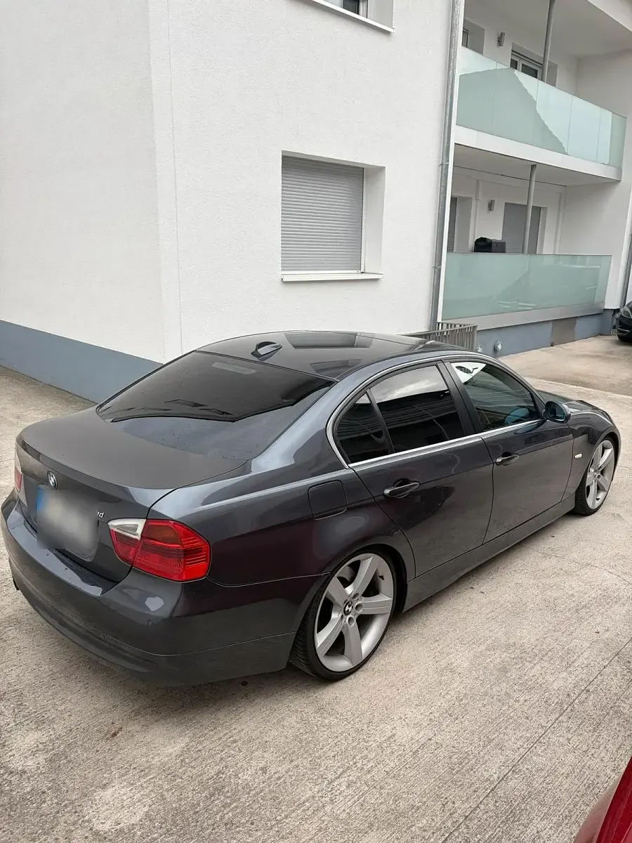 Gebraucht BMW 330 280 PS (205 kW) 2005 Grau Limousine
