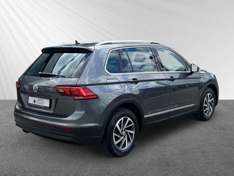 Gebraucht VW Tiguan Sound 150 PS (110 kW) 2017 Grau SUV