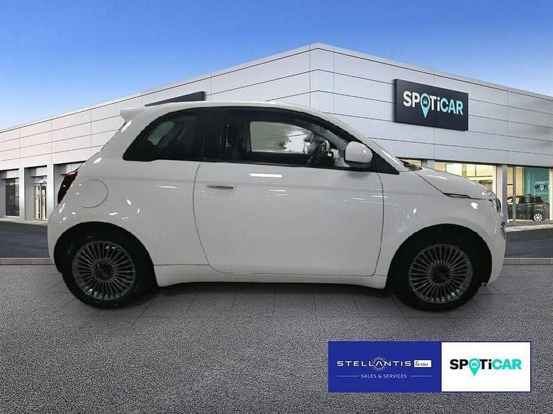 Gebraucht Fiat 500e Icon 86 kW (118 PS) 2022 Weiß Kleinwagen