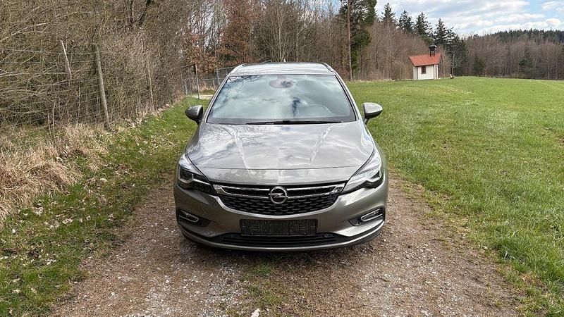 Gebraucht Opel Astra Dynamic 136 PS (100 kW) 2016 Braun Kombi