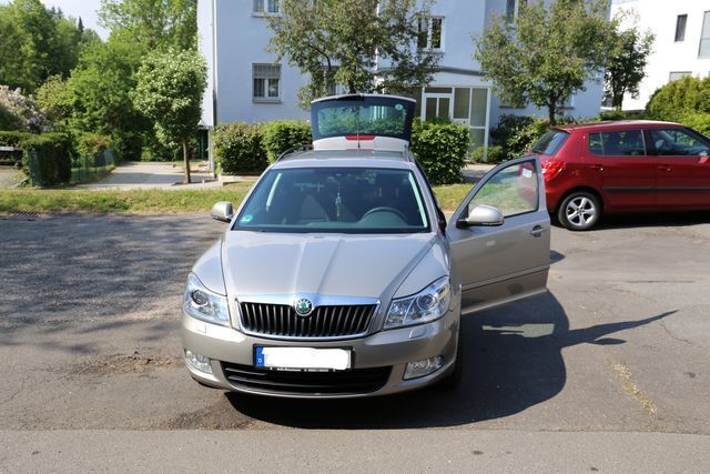 Gebraucht Skoda Octavia 140 PS (102 kW) 2011 Beige metallic Kombi