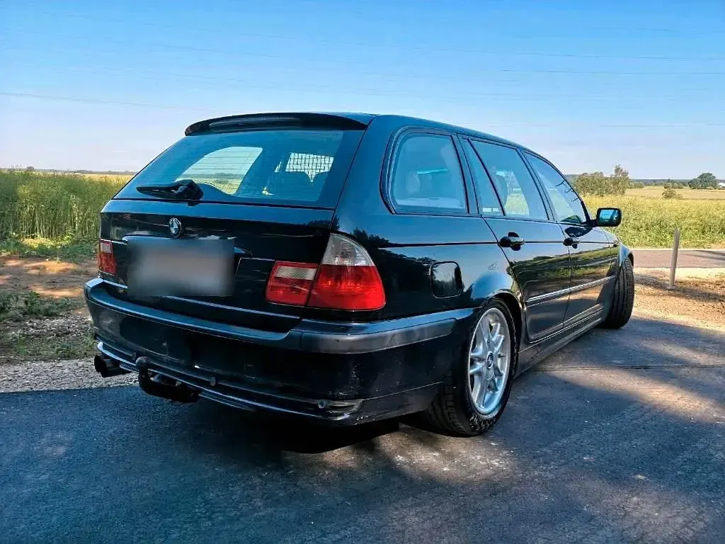 Gebraucht BMW 320 Shadowline 170 PS (125 kW) 2001 Schwarz Kombi