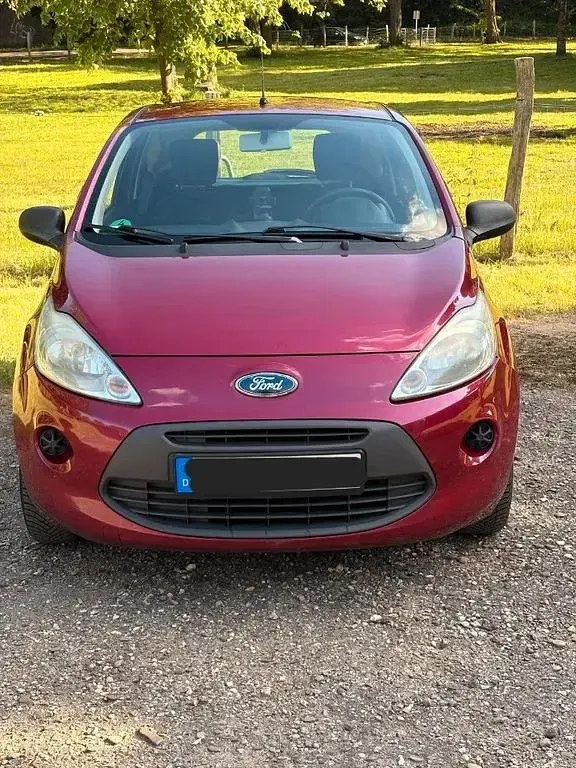 Gebraucht Ford Ka Ambiente 69 PS (50 kW) 2010 Rot Kleinwagen