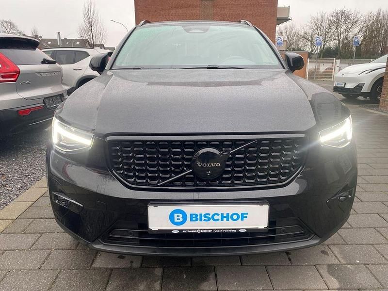 Gebraucht Volvo XC40 Plus 163 PS (119 kW) 2025 Schwarz SUV