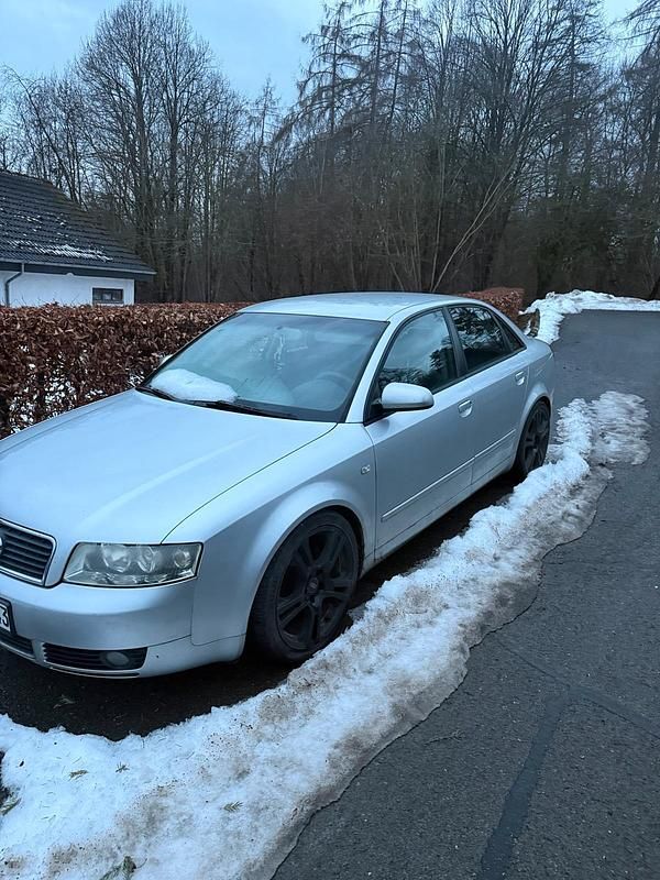 Gebraucht 2004 Audi A4 Limousine | 600 € (Superpreis) - Bild 1/3
