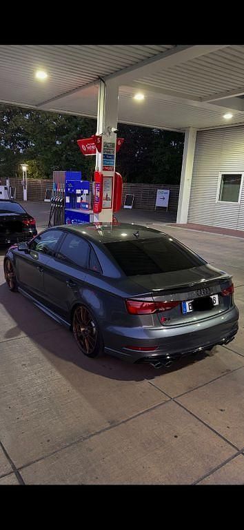 Second-hand Audi S3 Ambiente 310 CP (228 kW) 2017 Gri Berlinǎ