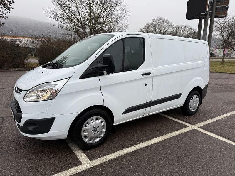 Gebraucht Ford Transit Custom Trend 131 PS (96 kW) 2018 Weiß Van / Kleinbus