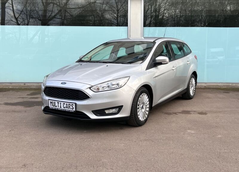 Gebraucht Ford Focus 150 PS (110 kW) 2015 Silber Limousine