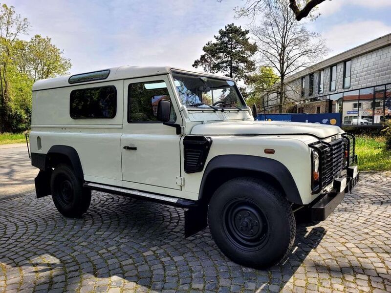 Gebraucht Land Rover Defender 122 PS (89 kW) 2002 Weiß SUV
