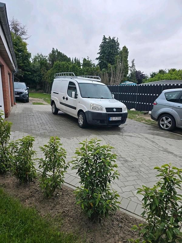 Weiß Gebraucht 2006 Fiat Doblò Van / Kleinbus | 2.890 € (Fairer Preis) - Bild 1/4