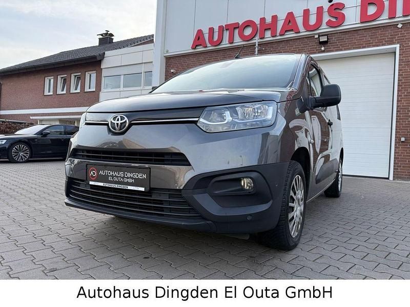 Grau Gebraucht 2021 Toyota Proace City City Van | 14.950 € - Bild 1/4