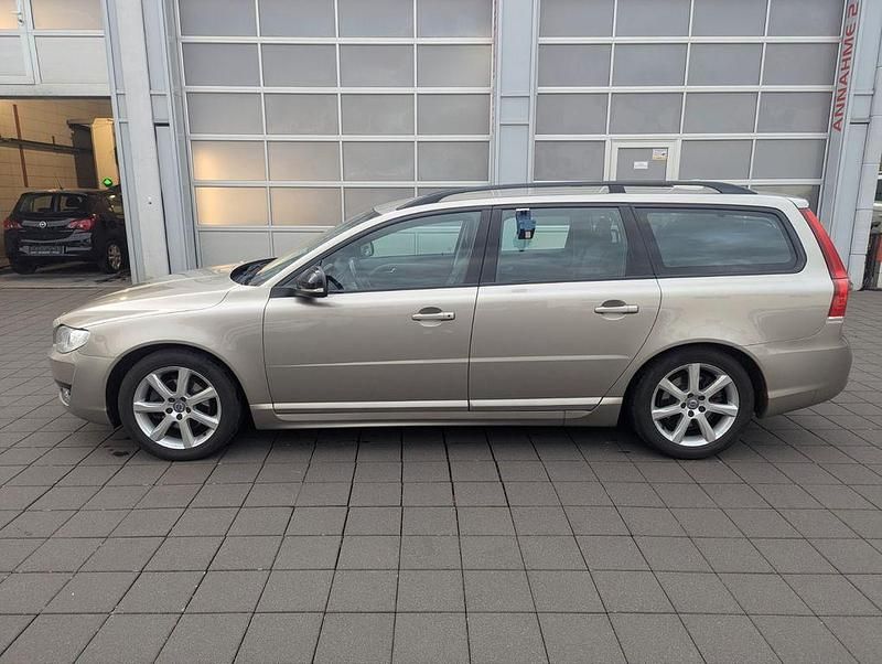 Gebraucht Volvo V70 120 PS (88 kW) 2015 Grau Kombi