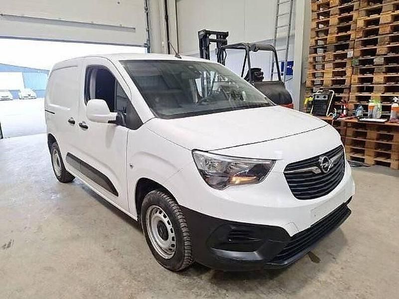 Gebraucht Opel Combo Edition 102 PS (75 kW) 2020 Weiß Van / Kleinbus