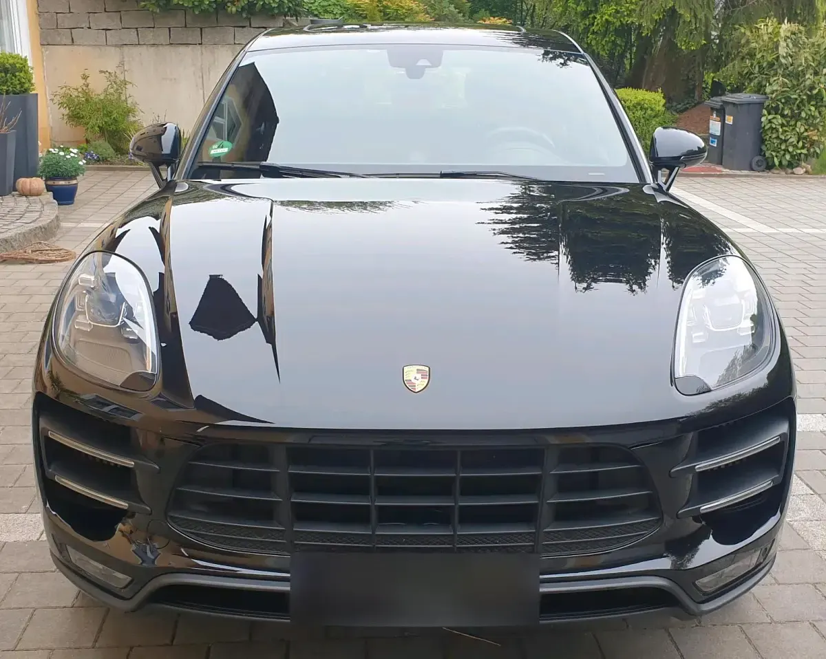 Gebraucht Porsche Macan Turbo Performance Package 441 PS (324 kW) 2017 Schwarz SUV