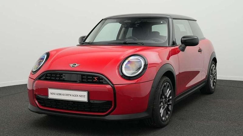 Rot Gebraucht 2024 Mini Cooper S Classic Kleinwagen | 25.541 € (Guter Preis) - Bild 1/4