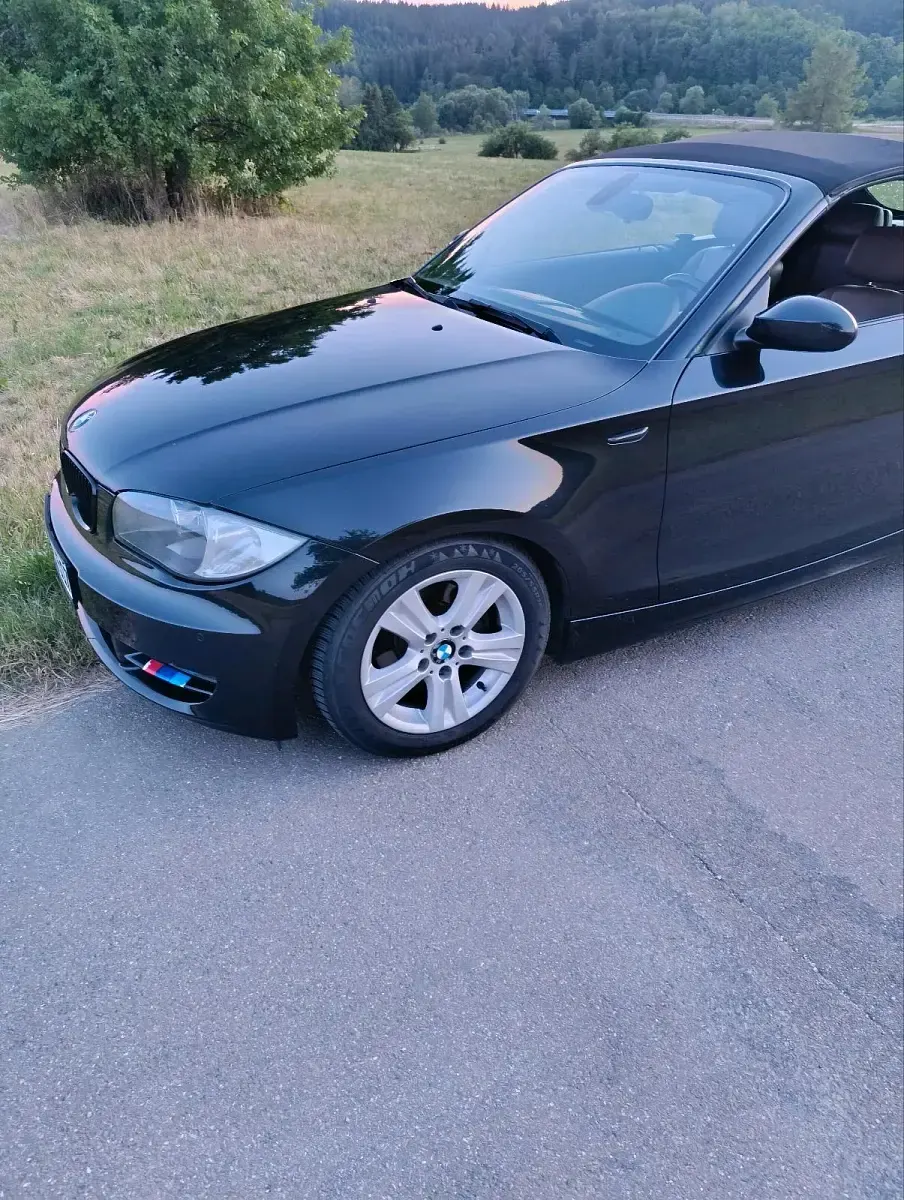 Gebraucht BMW 118 Cabriolet 143 PS (105 kW) 2009 Schwarz Cabrio