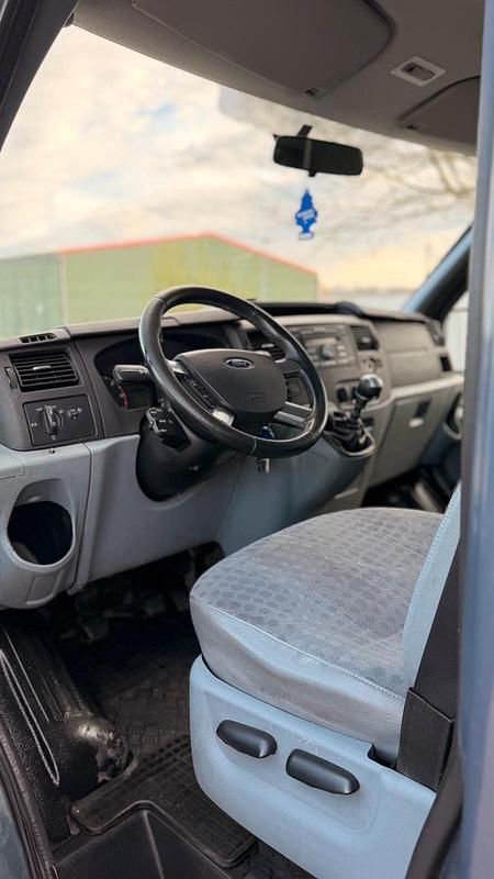 Gebraucht Ford Transit Trend 125 PS (91 kW) 2013 Blau Van