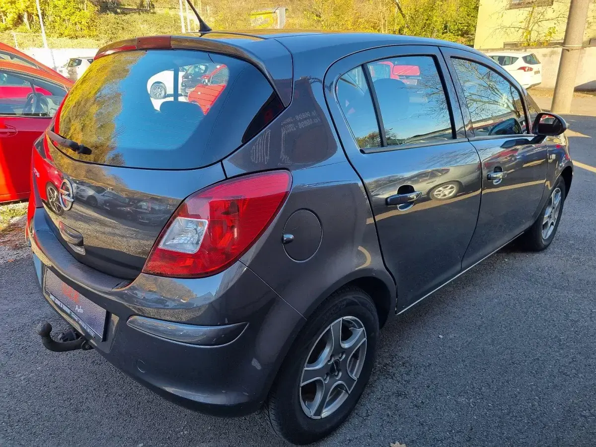 Gebraucht Opel Corsa 86 PS (63 kW) 2011 Grau Kleinwagen