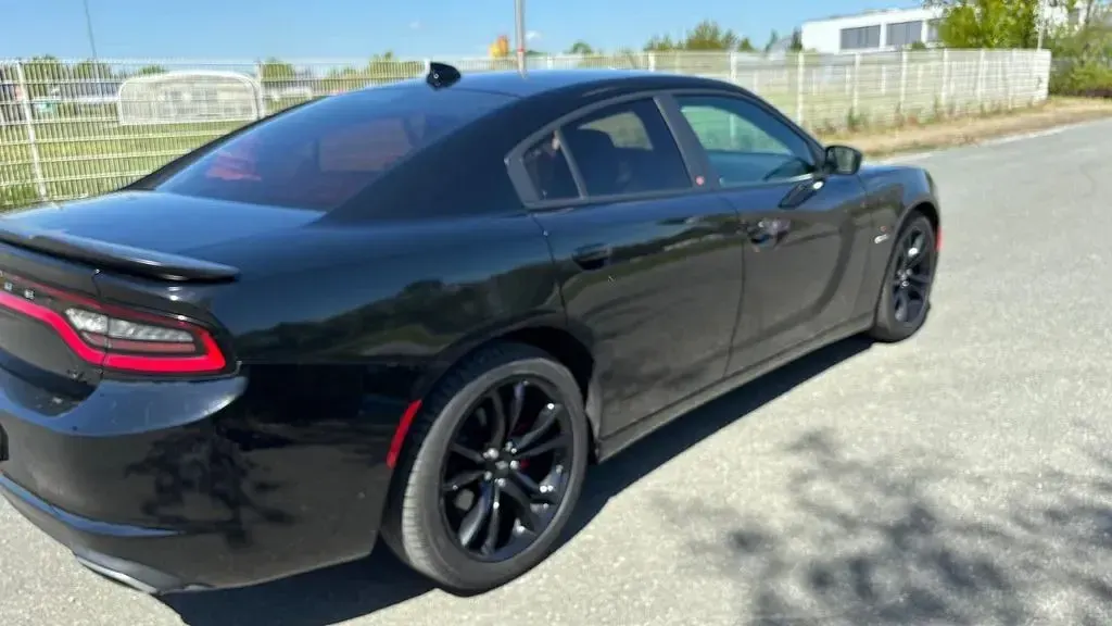Gebraucht Dodge Charger 375 PS (275 kW) 2017 Schwarz Limousine