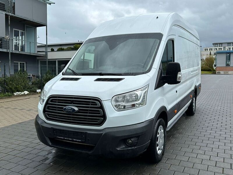 Gebraucht Ford Transit Trend 131 PS (96 kW) 2020 Weiß Van / Kleinbus