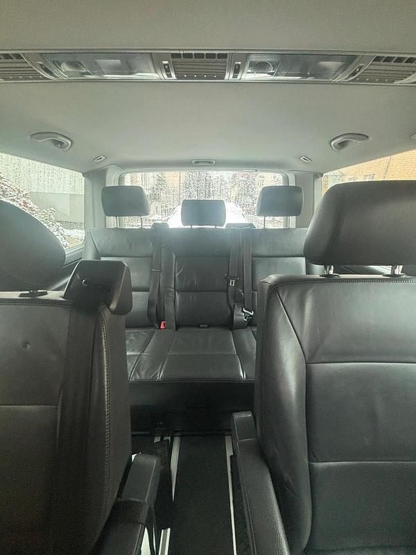 Gebraucht VW Multivan Highline 180 PS (132 kW) 2012 Silber Van