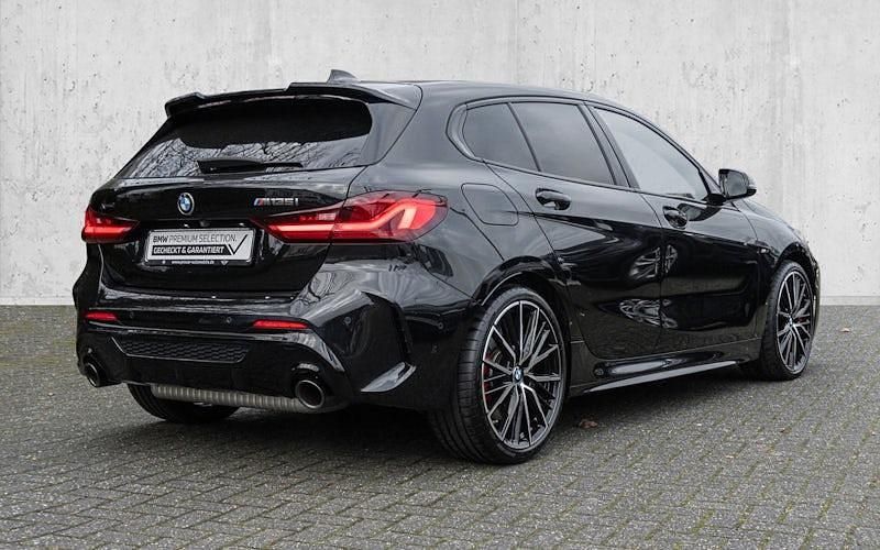 Gebraucht BMW M135 M Performance 306 PS (225 kW) 2023 Schwarz Kleinwagen