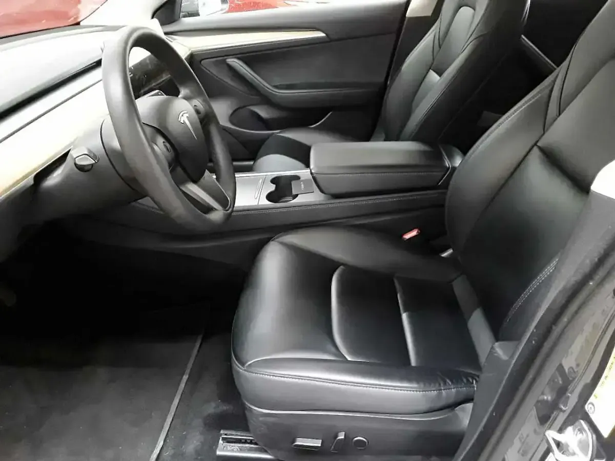 Gebraucht Tesla Model 3 366 kW (498 PS) 2022 Midnight silver metallic Limousine