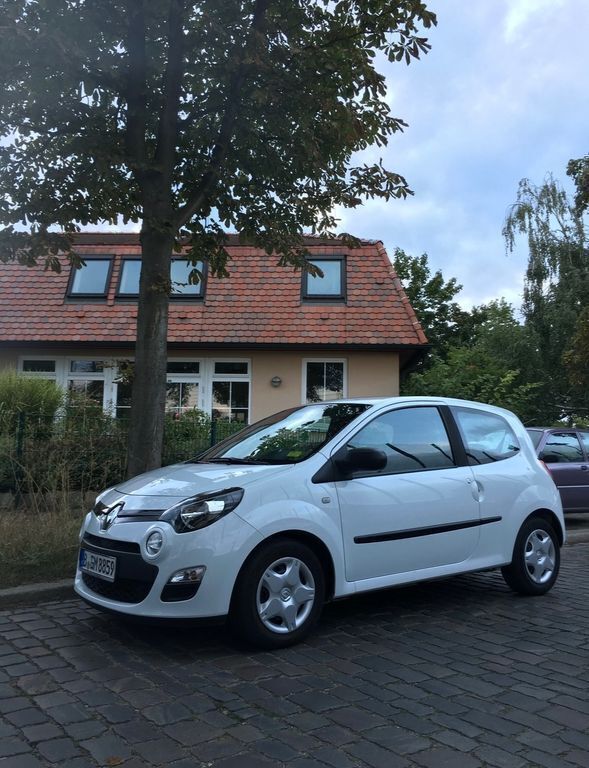 Weiß Gebraucht 2014 Renault Twingo Dynamique Kleinwagen | 3.400 € (Fairer Preis) - Bild 1/4