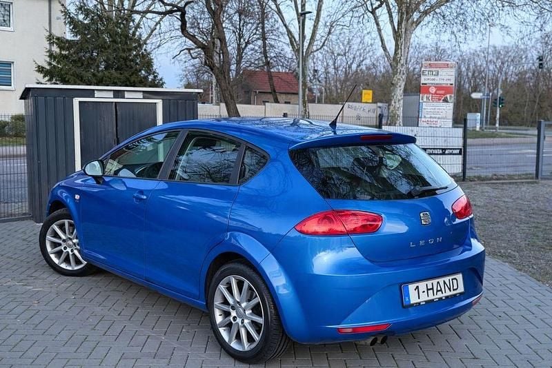 Gebraucht Seat Leon Style 125 PS (91 kW) 2010 Blau Kleinwagen