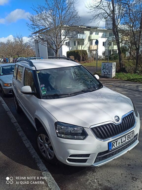 Gebraucht Skoda Yeti Active 110 PS (80 kW) 2015 Weiß SUV