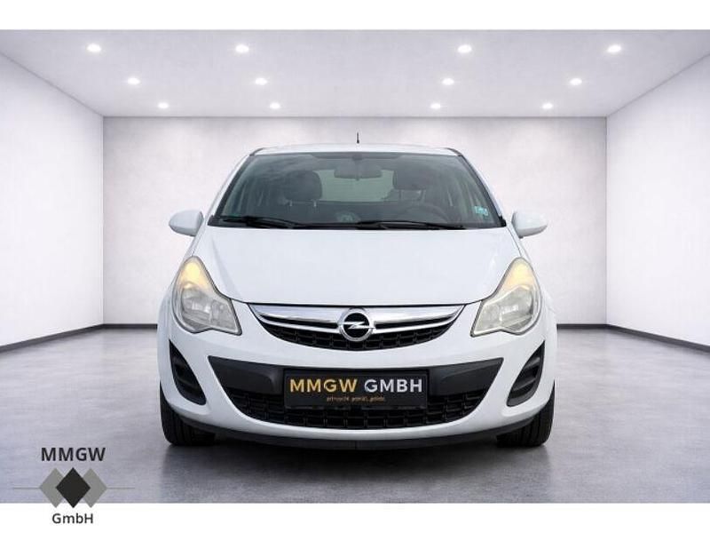 Gebraucht Opel Corsa Selection 69 PS (50 kW) 2012 Casablancaweiss/glacier/arctic Kleinwagen