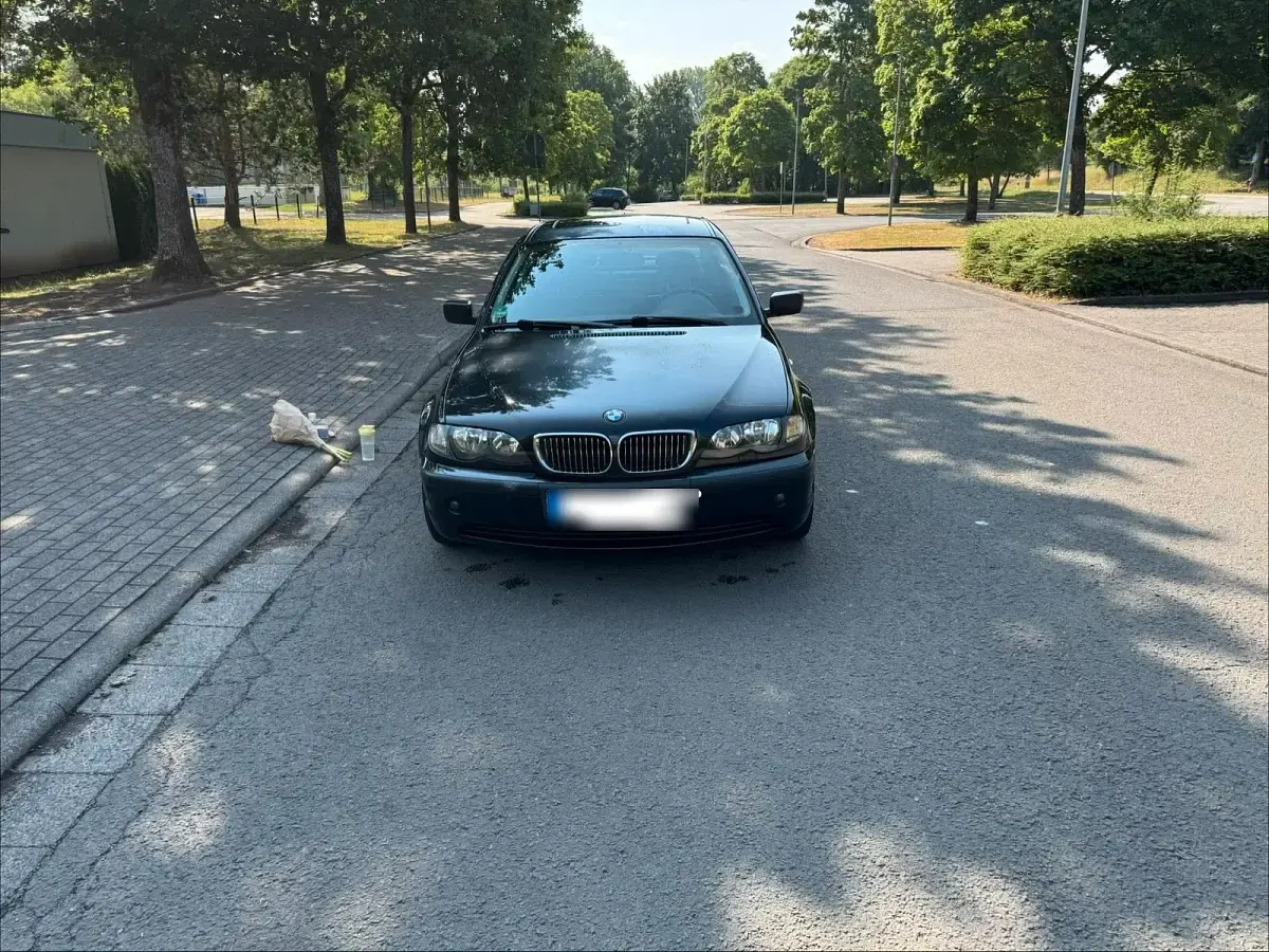 Gebraucht BMW 325 192 PS (141 kW) 2003 Schwarz Limousine