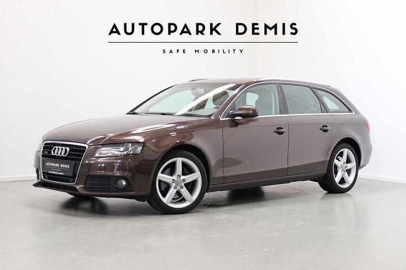 Braun Gebraucht 2012 Audi A4 Ambiente Kombi | 5.155 € (Superpreis) - Bild 1/4