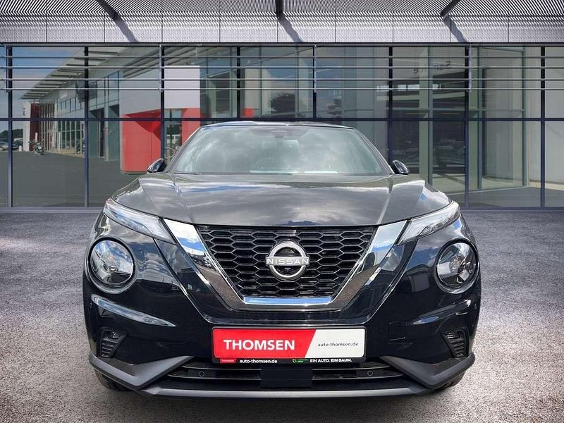 Neu Nissan Juke N-Connecta 114 PS (83 kW) 2025 Pearl black SUV