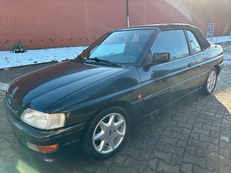 Gebraucht Ford Escort Cabriolet 105 PS (77 kW) 1990 Grau Cabrio