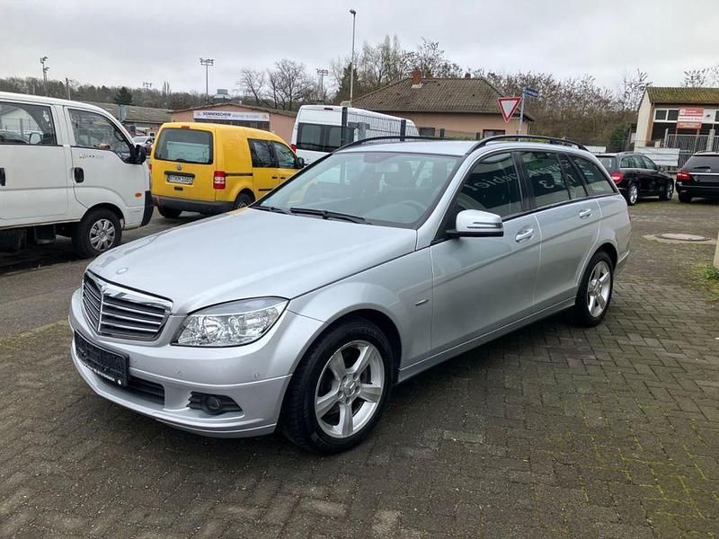Gebraucht Mercedes C220 170 PS (125 kW) 2011 Silber Limousine