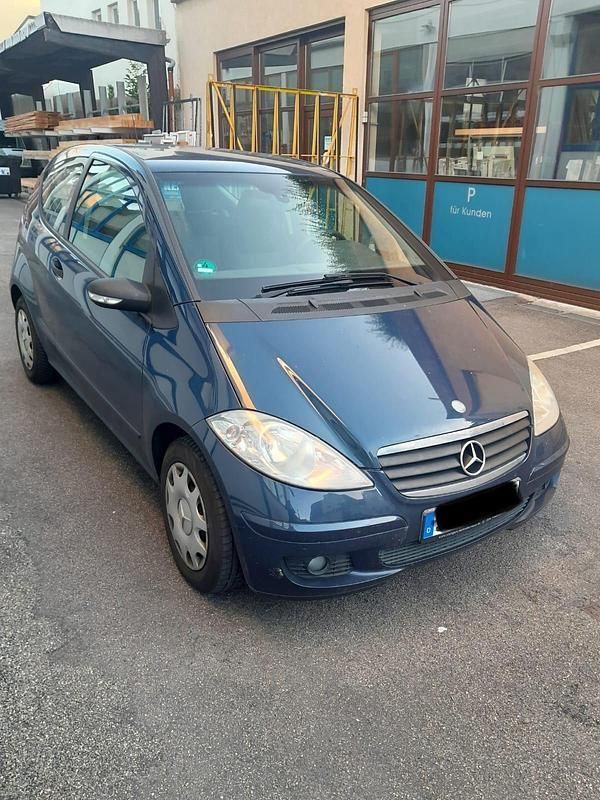 Blau Gebraucht 2006 Mercedes A150 Kleinwagen | 2.800 € - Bild 1/4