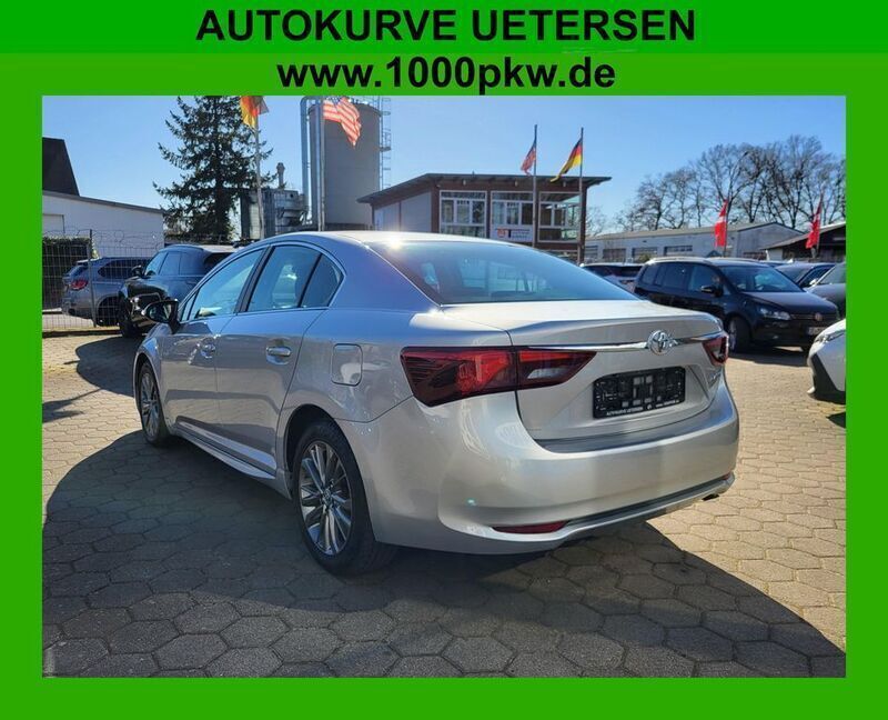 Gebraucht Toyota Avensis Active 143 PS (105 kW) 2018 Silber Limousine