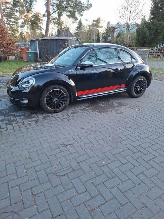 Gebraucht VW Beetle Edition 105 PS (77 kW) 2013 Schwarz Kleinwagen