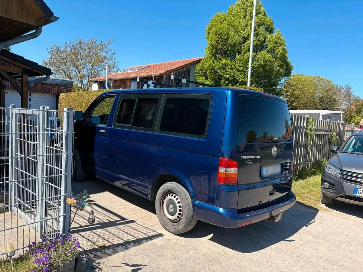 Gebraucht VW Caravelle Basis 105 PS (77 kW) 2005 Blau Van