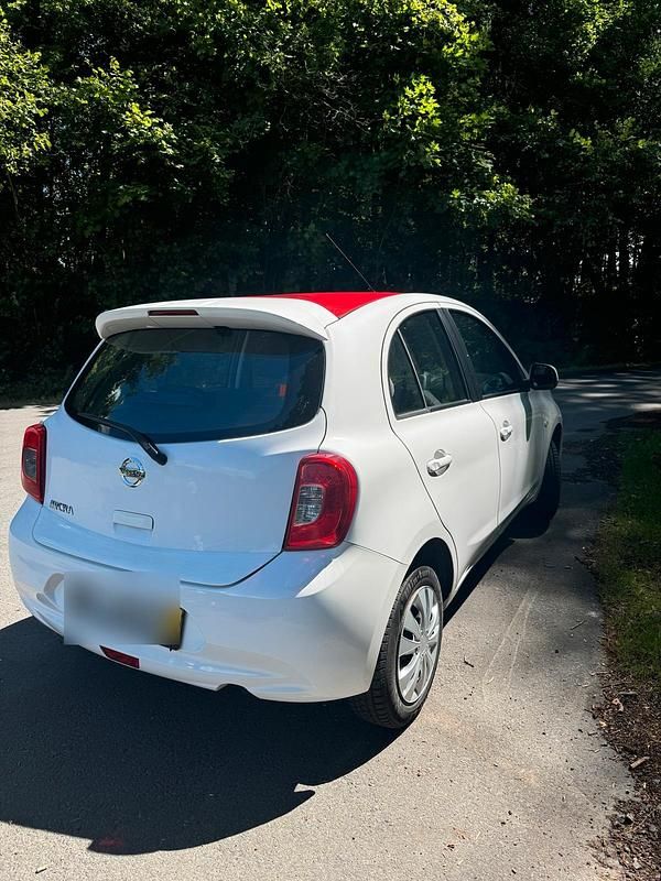 Gebraucht Nissan Micra 80 PS (58 kW) 2017 Weiß Kleinwagen